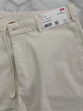 UNIQLO Off White Smart Ankle Pants